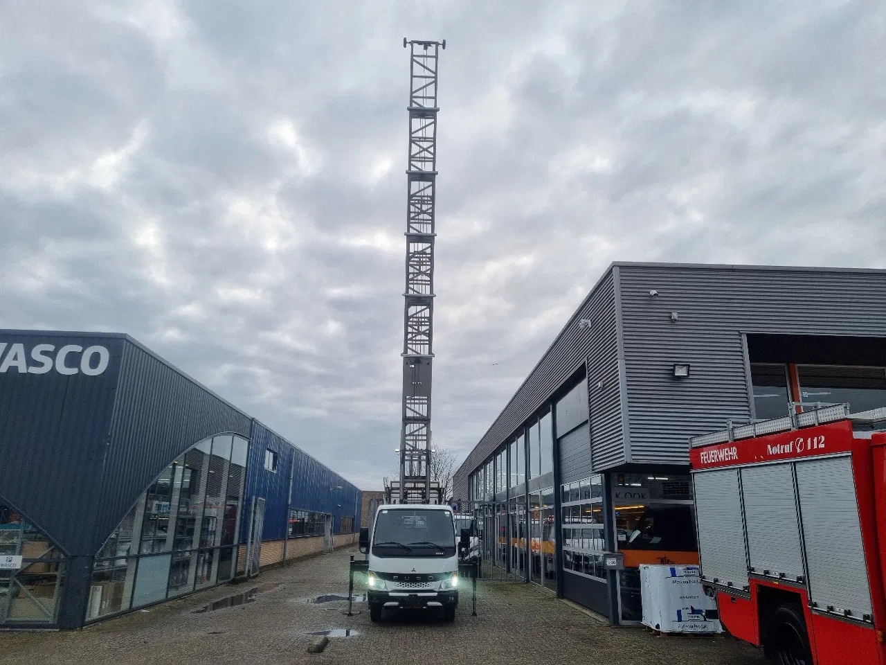 Fuso Canter - 35S13/ Ladderlift 26m/ Leiterlift / Umzugslift - AutoWereld.nl