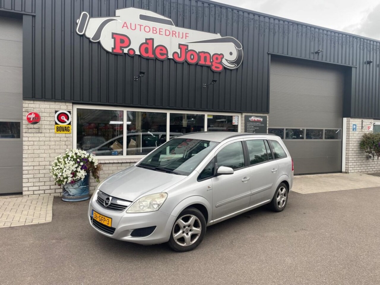 Opel Zafira - 1.8 TEMPTATION 7 persoons Airco Cruise - AutoWereld.nl