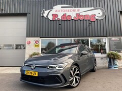 Volkswagen Golf - 1.5 eTSI R-LINE, Trekhaak, Panoramadak, Carplay, IQlight, Stoel/Stuur verw