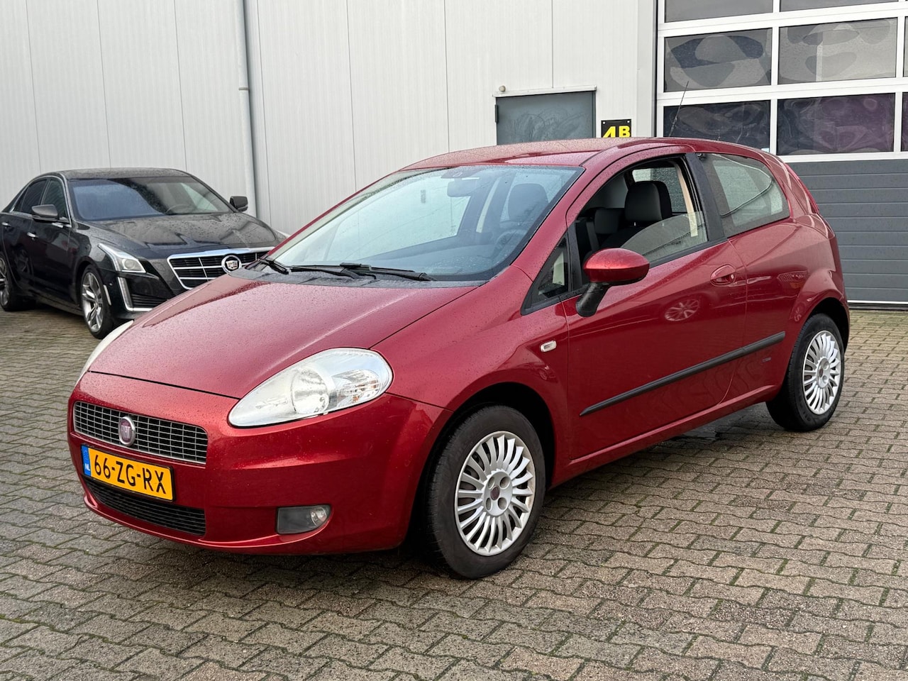 Fiat Grande Punto - 1.4 Dynamic 2008 Stuurbekrachtiging Nieuwe APK - AutoWereld.nl
