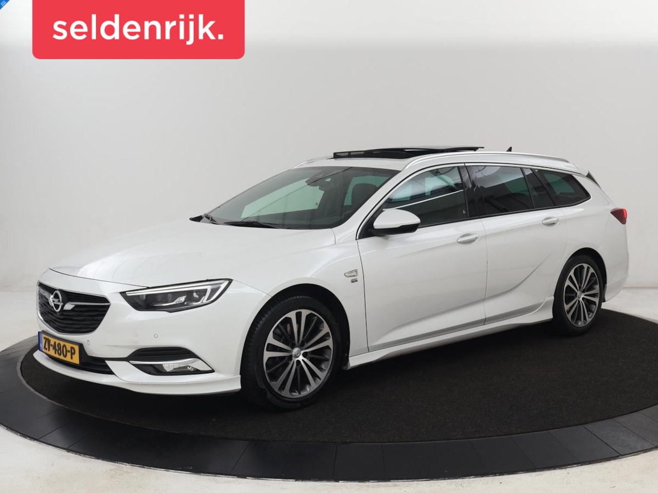 Opel Insignia - 1.6 Turbo Executive | OPC Line | Panoramadak | Leder | Trekhaak | Stoelverwarming | Camera - AutoWereld.nl