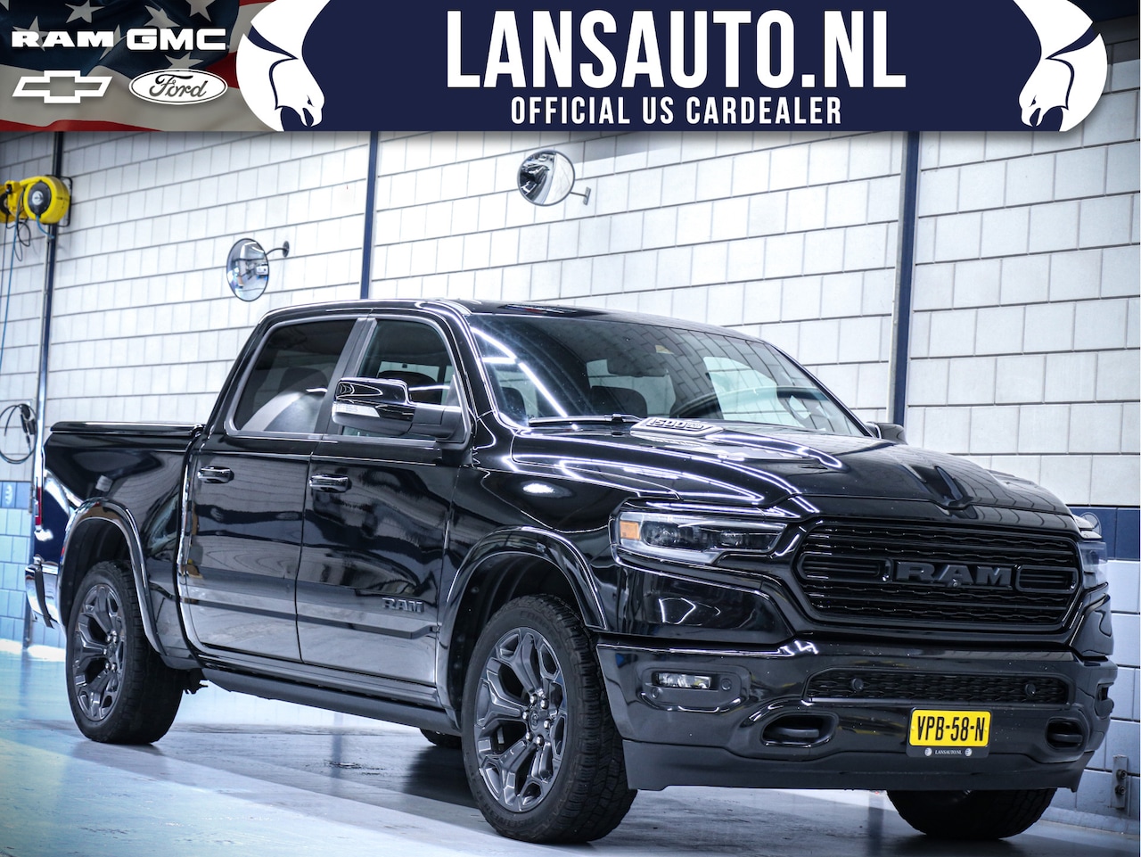 Dodge Ram 1500 - Limited Night Edition 5.7L Hemi V8 Automaat 4x4 1e Eigenaar - AutoWereld.nl
