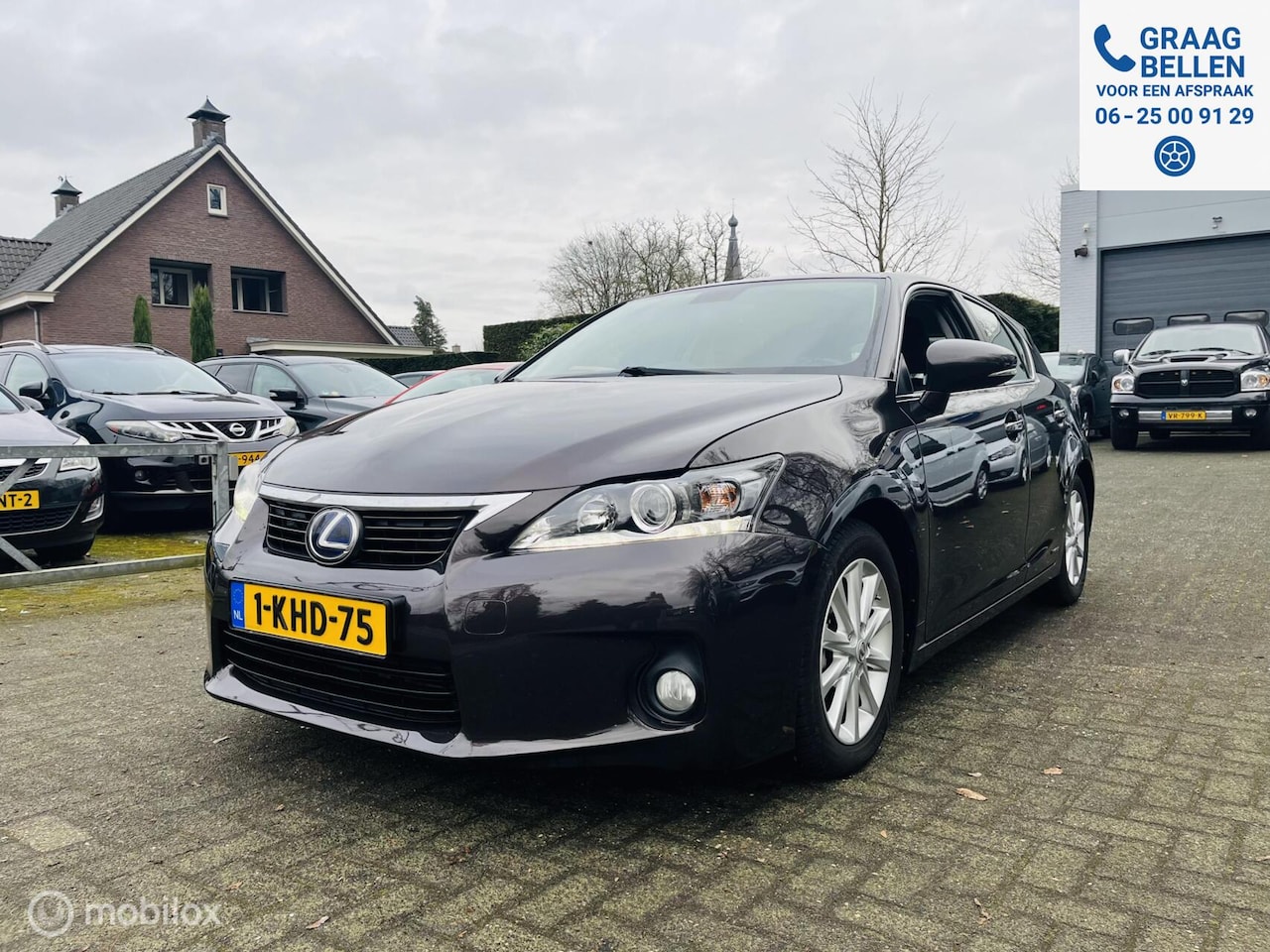 Lexus CT - 200 Hybride Business Line Pro Navi / Camera / Key-less / Alcantara - AutoWereld.nl