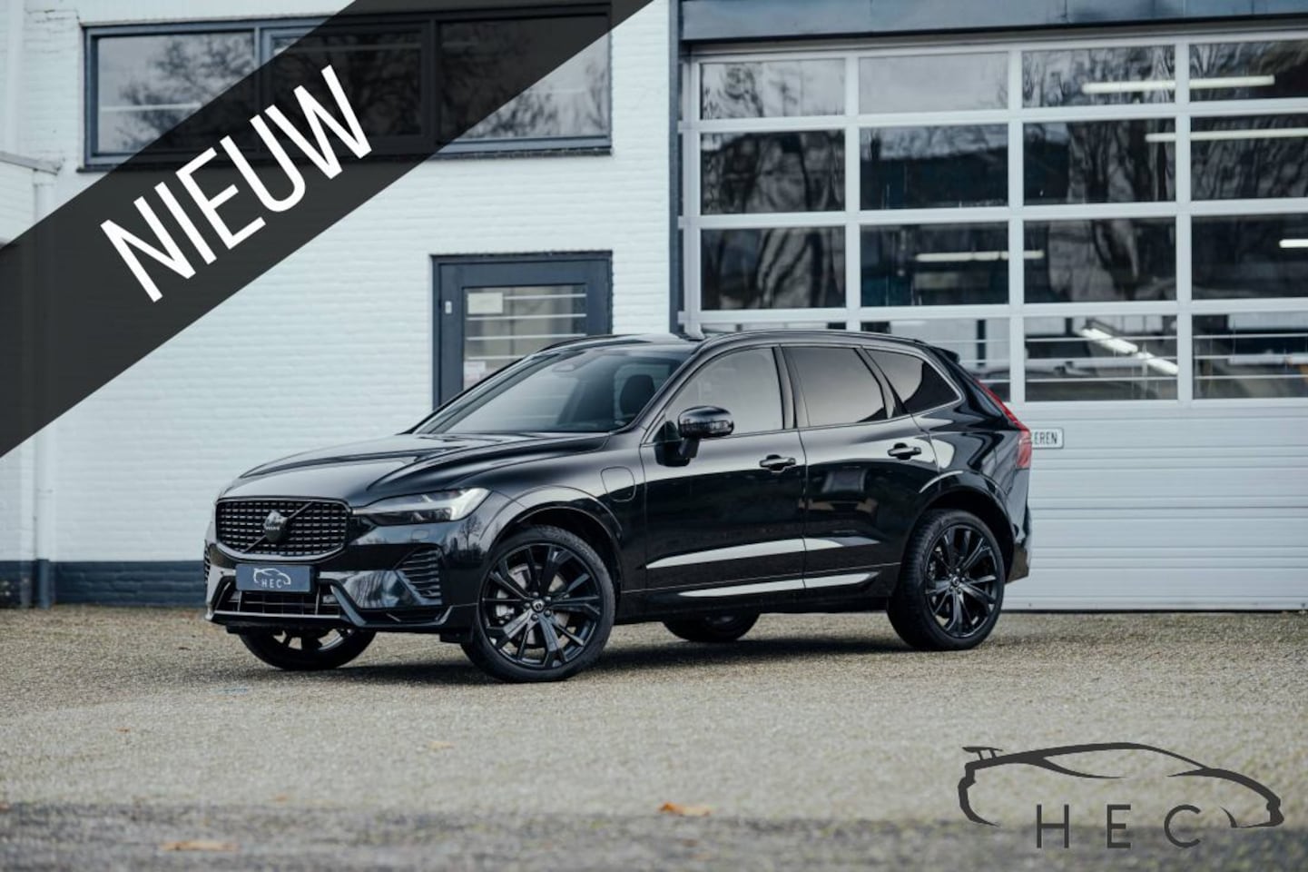 Volvo XC60 - T6 Plug-in hybrid AWD Inscription R design - AutoWereld.nl