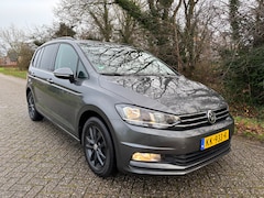 Volkswagen Touran - 1.2 TSI Comfortline 7P Trekhaak 110PK