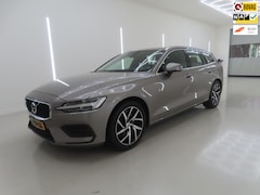 Volvo V60 - 2.0 T5 Momentum 250PK+Xenon+Volleder+stoel-verw+Navigatie+Elek-trekhaak = DEALER KWALITEIT
