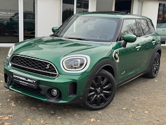 MINI Countryman - 2.0 Cooper SE ALL4 Classic Trim Panoramadak Harman/Kardon Head-up Vol opties . Neem contac