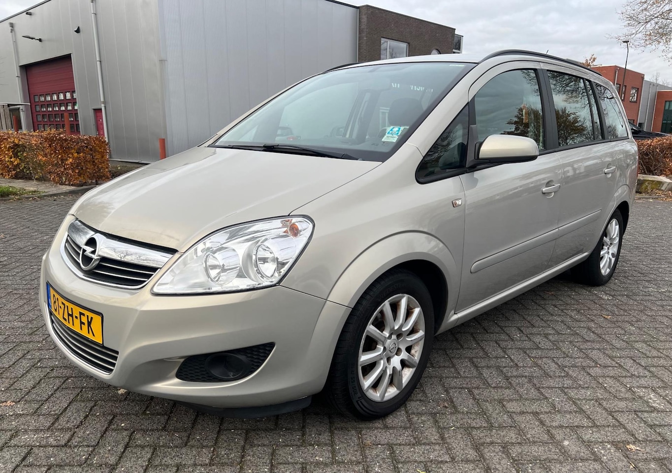 Opel Zafira - 2.2 Temptation Automaat-- Airco-- Elec. Ramen-- Lmv. - AutoWereld.nl