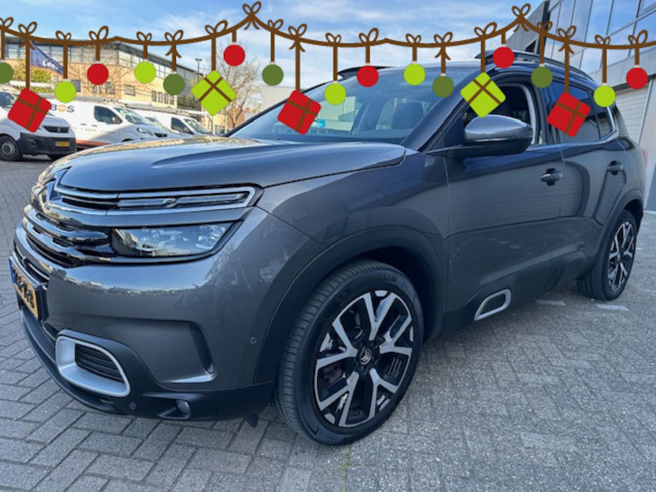 Citroën C5 Aircross - 1.2 PureTech Shine 130PK Volle uitvoering 4 nw. banden Staat nu in Spanje bij Valencia - O - AutoWereld.nl