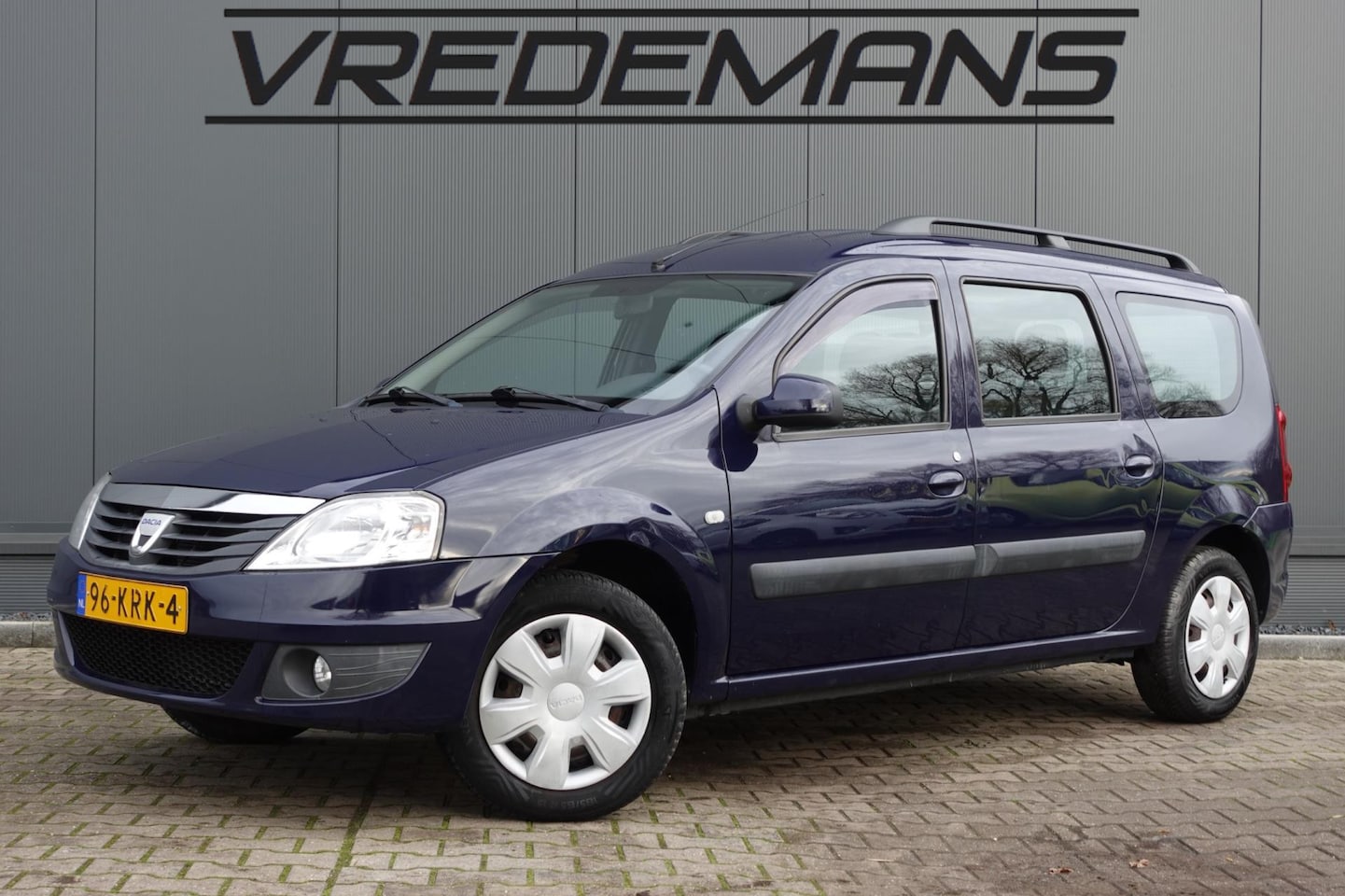 Dacia Logan MCV - 1.6 Lauréate 1.6 Lauréate - AutoWereld.nl