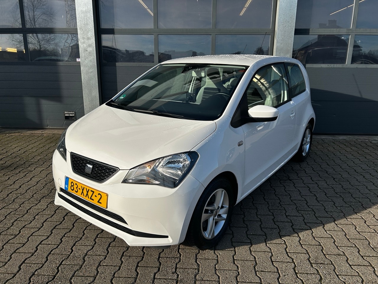 SEAT Mii - 1.0 Style Chic 1.0 60pk 3-drs Style Chic - AutoWereld.nl