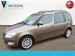 Skoda Roomster - 1.2 TSI Arctic Automaat, panoramadak. Uniek lage km stand, dealer onderhouden