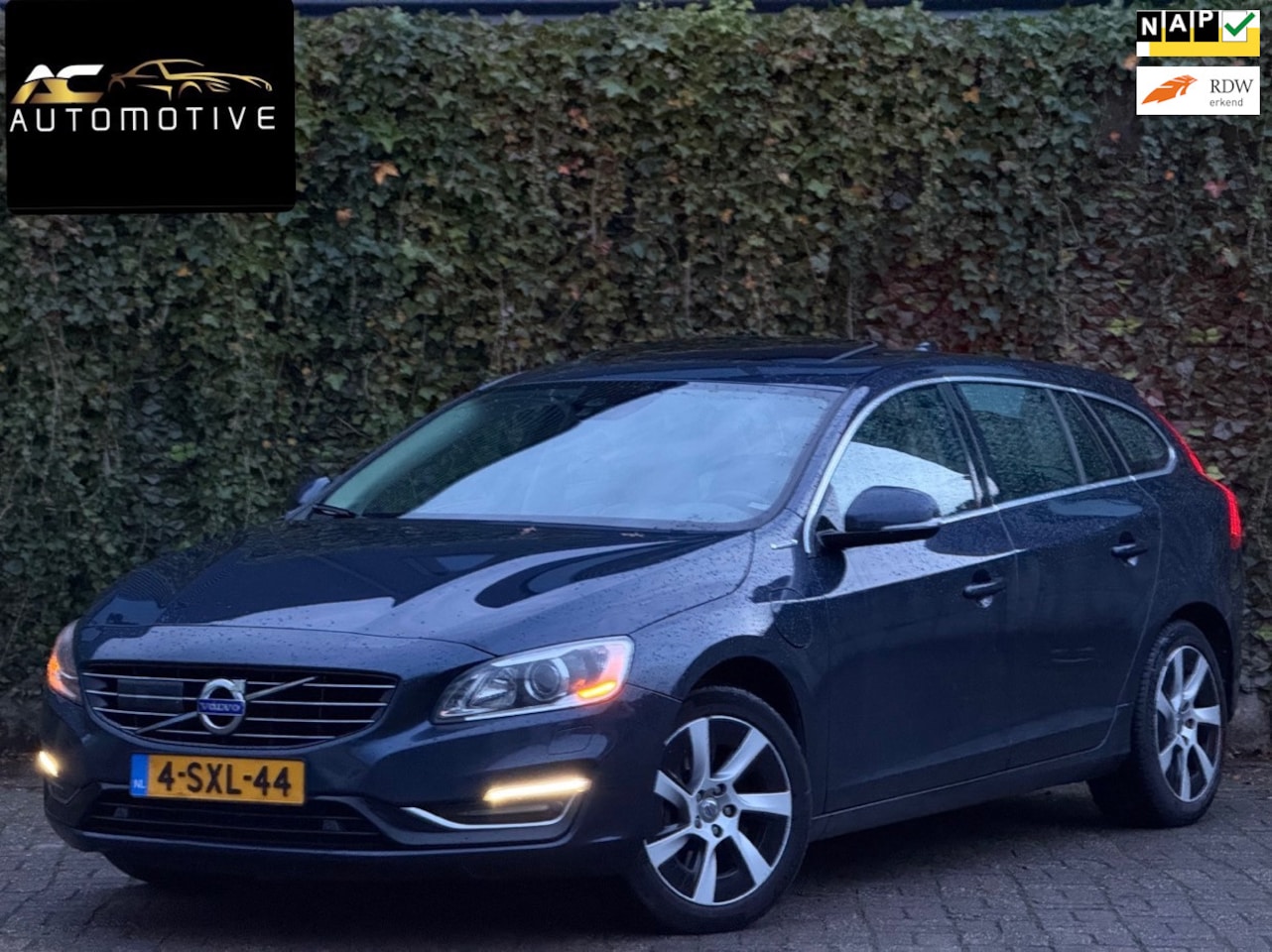 Volvo V60 - 2.4 D6 AWD Plug-In Hybrid Summum Xenon Leder - AutoWereld.nl