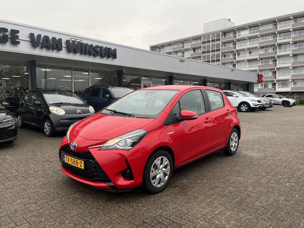 Toyota Yaris - 1.5 Hybrid Active Cruise Acamera Klima Nap - AutoWereld.nl