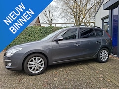 Hyundai i30 CW - 1.6i Style Trekhaak, Goed lezen
