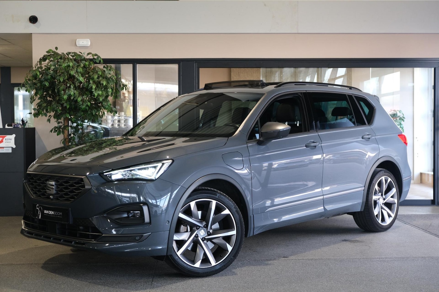 SEAT Tarraco - 1.4 TSI e-Hybrid PHEV FR Leder Pano Trekhaak 360Cam Memory - AutoWereld.nl