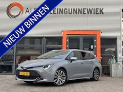 Toyota Corolla Touring Sports - 2.0 Hybrid Dynamic / Allseason Banden / Trekhaak / Stoel, Stuur & Voorruitverwarming / App