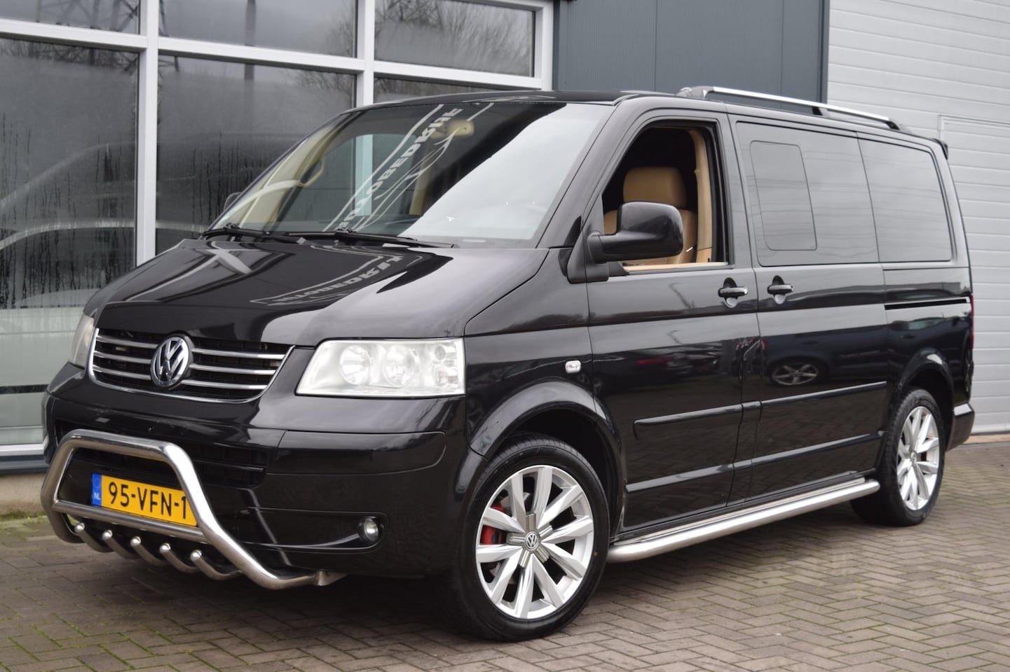 Volkswagen Transporter Multivan - 2.5 TDI Highline DC | Automaat | Luxe | NAP + APK 4-2026 - AutoWereld.nl