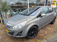 Opel Corsa - 1.4-16V Cosmo, volautomaat, navi, telefoon