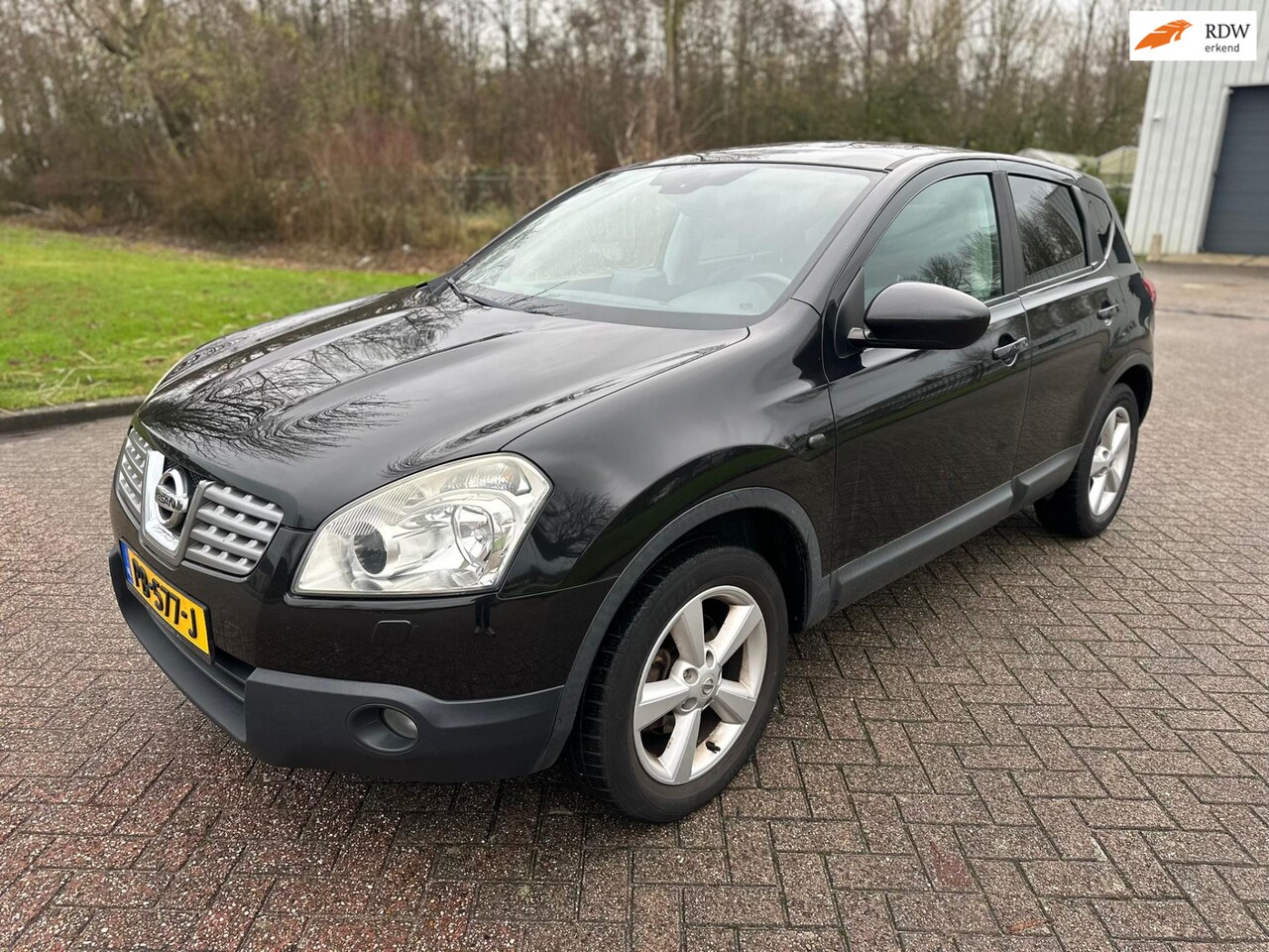 Nissan Qashqai - 2.0 Tekna/AIRCO/CRUISE/LEDER/NAVI/PANO/VERWARMDE VOORST/TREKHAAK - AutoWereld.nl