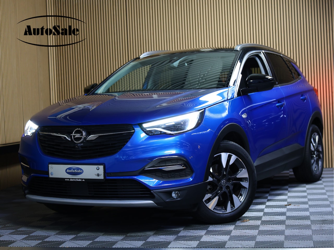 Opel Grandland X - 1.2 Turbo Ultimate AUT STUUR/STOELVW CARPLAY CAMERA CLIMA '18 - AutoWereld.nl