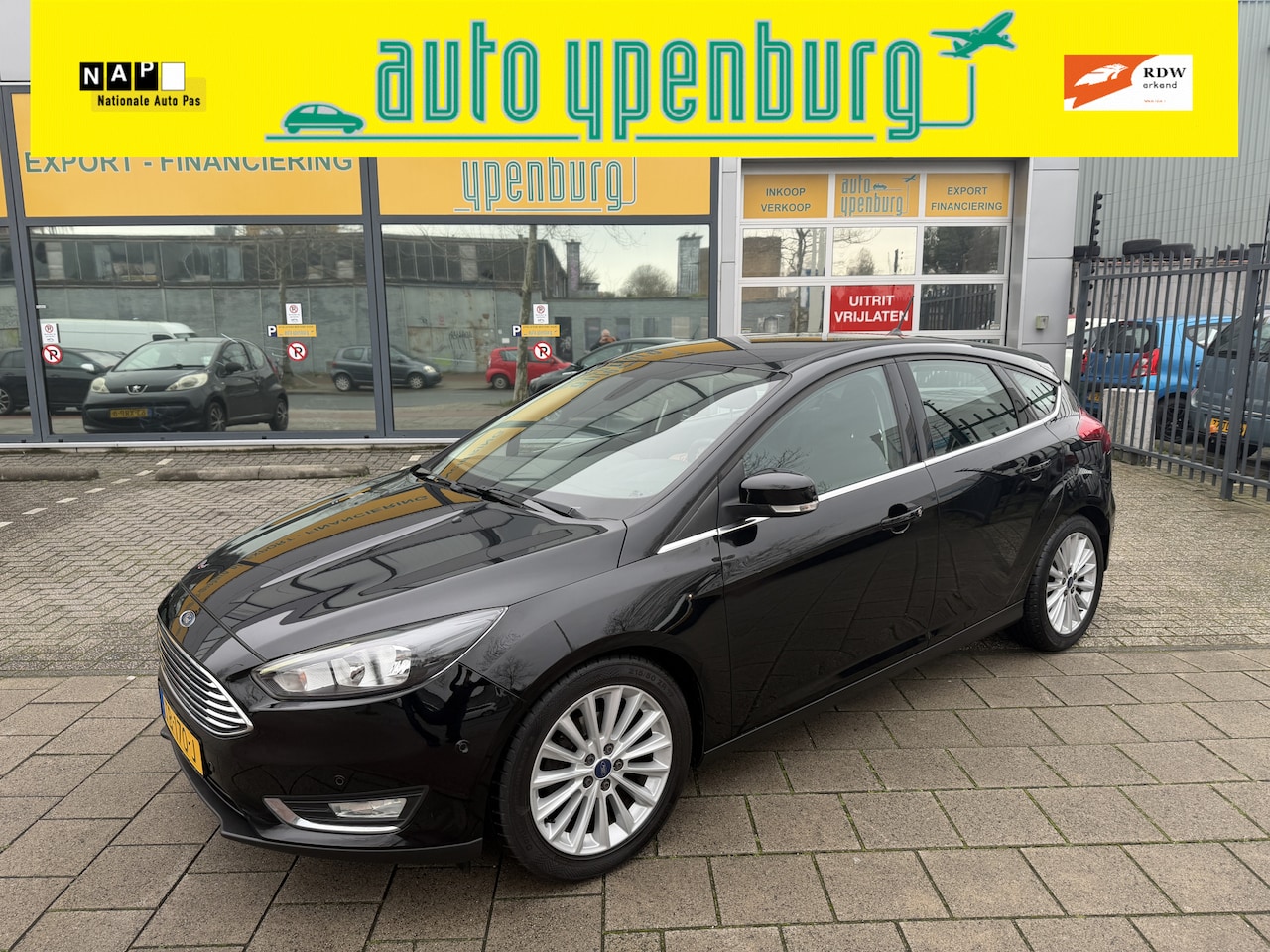 Ford Focus - 1.0 Titanium * 36.893 Km * Airco * Navi * Cruise Control * Led * NIEUWSTAAT * - AutoWereld.nl