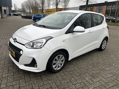 Hyundai i10 - 1.0i Go NAVI CRUISE CLIMA DEALER NAP
