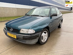 Opel Astra - 1.6i GL AUTOMAAT/NAP/APK10-26