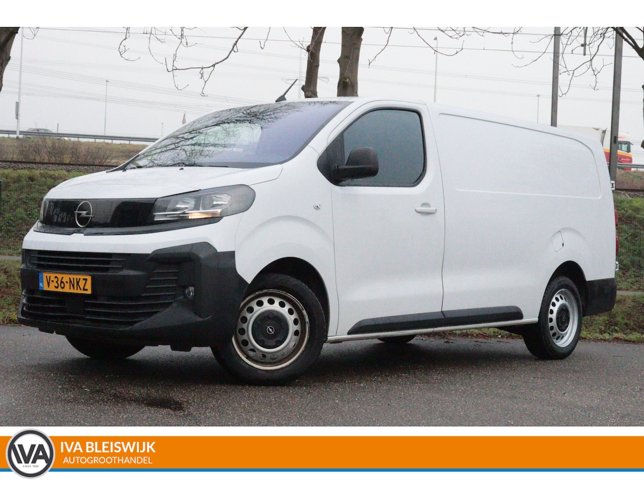 Opel Vivaro - 2.0 Diesel 180 S&S L3 Automaat | 3 PERS | NAVI | PDC V+A | CRUISE | STUURVERW | - AutoWereld.nl