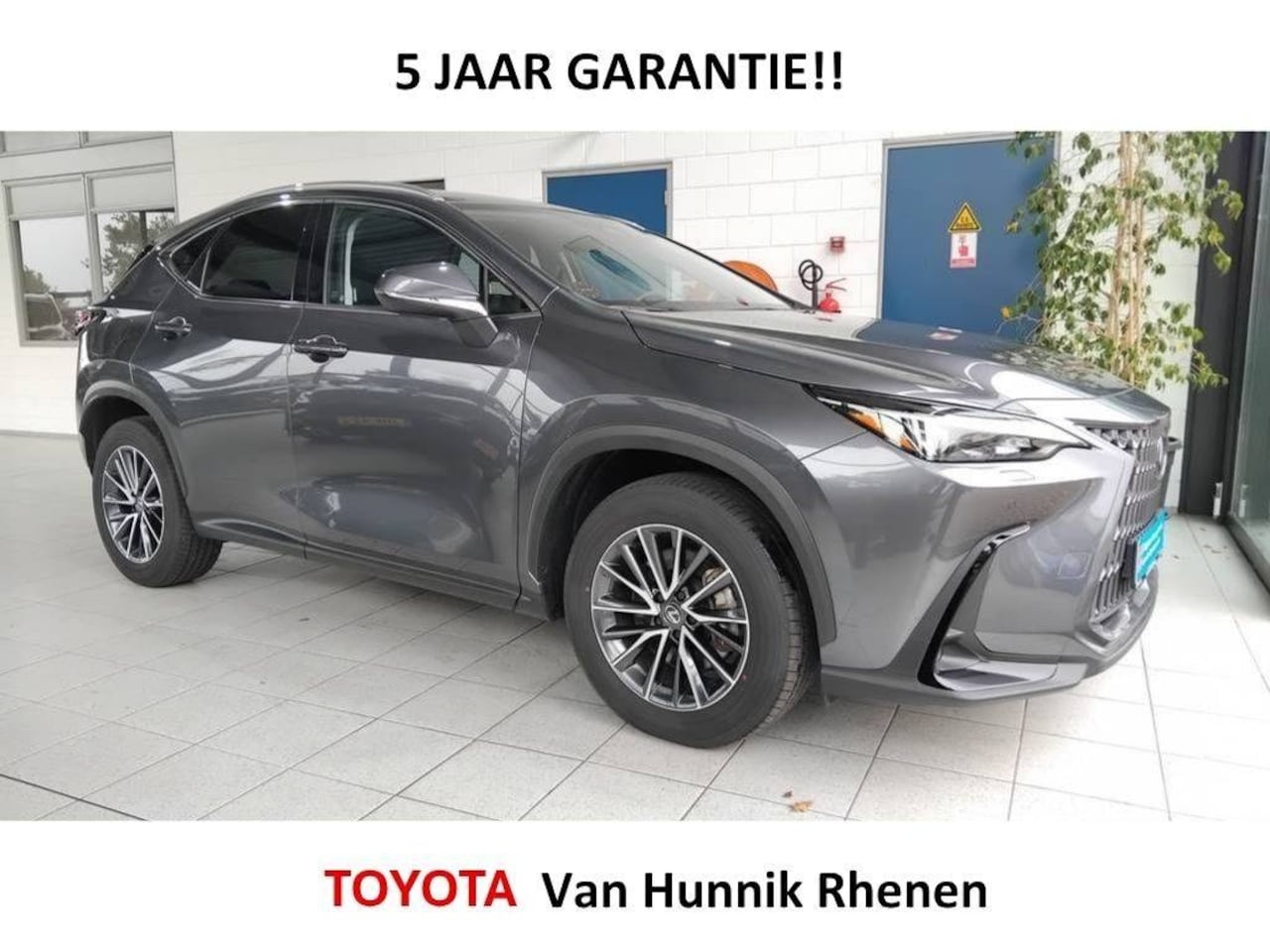 Lexus NX - 450h+ Luxury Line | Dodehoek | Parksens | Leder | Apple/Android - AutoWereld.nl