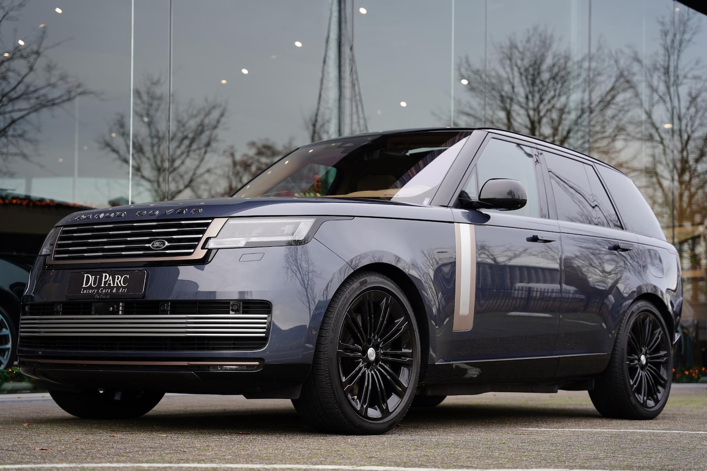 Land Rover Range Rover - P 510 E SV NL-Auto | Bespoke Interieur | Rear Seat Entertainment - AutoWereld.nl