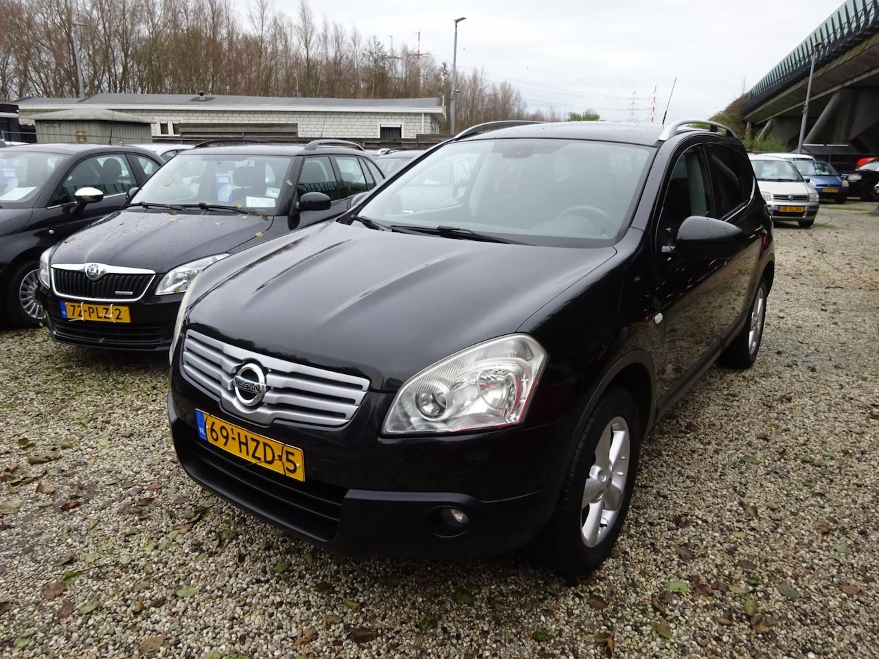 Nissan Qashqai+2 - 2.0 Optima 2.0 Optima, Airco, Cruise control, Pannoramadak. - AutoWereld.nl