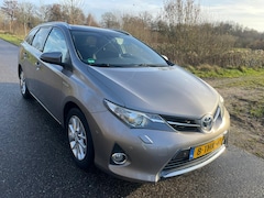Toyota Auris Touring Sports - 1.8 Hybrid Lease+