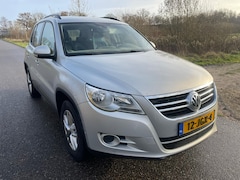 Volkswagen Tiguan - 2.0 TDI Comfort&Design 4Motion