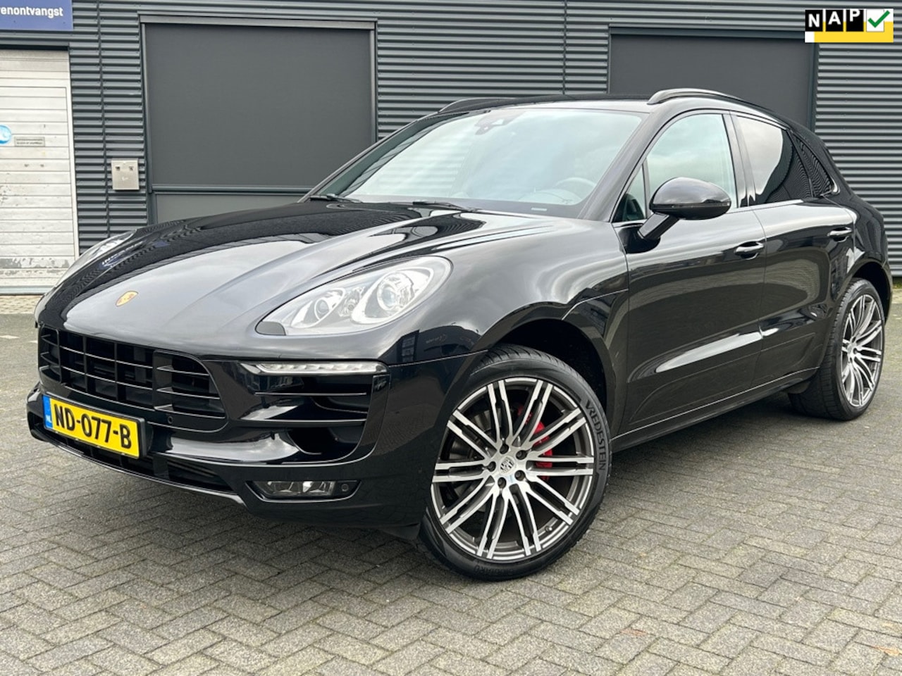 Porsche Macan - 2.0 Automaat | Keyless | Leer | PDC | Alarm - AutoWereld.nl