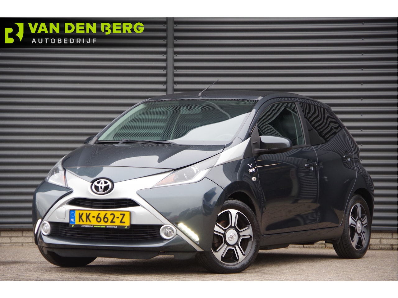 Toyota Aygo - 1.0 VVT-i x-clusiv CABRIOLET, NIEUWE KOPPELING, CLIMA, NAVI, NL AUTO, NAP - AutoWereld.nl
