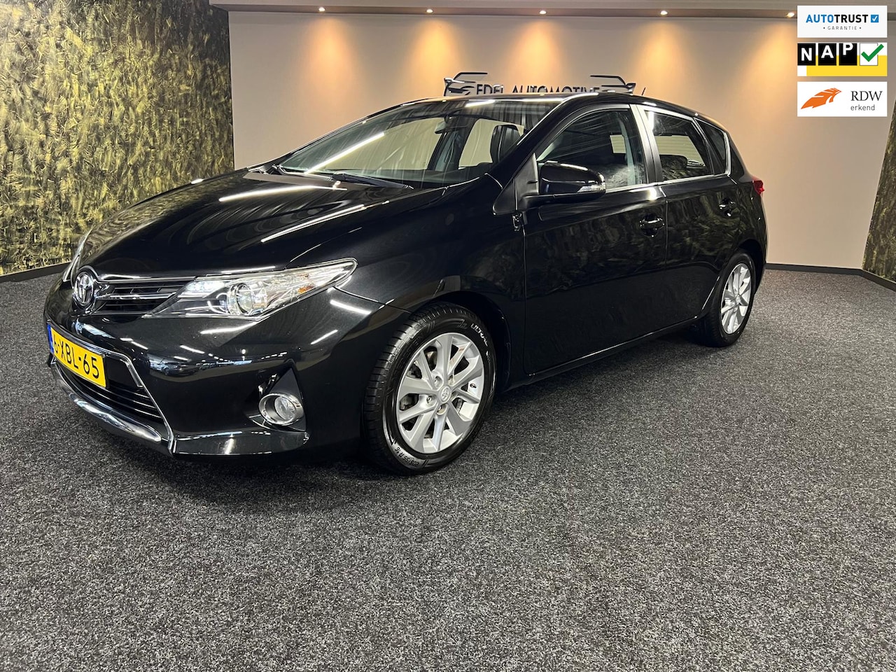 Toyota Auris - 1.3 Now-Navi-Camera-Nap-Trekhaak- - AutoWereld.nl