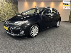 Toyota Auris - 1.3 Now-Navi-Camera-Nap-Trekhaak