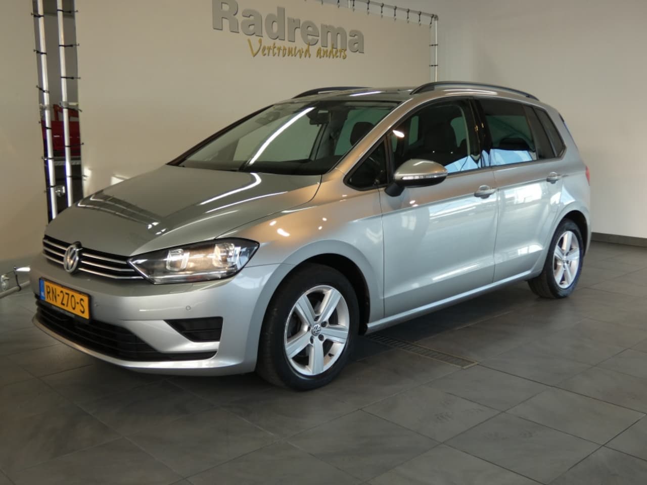 Volkswagen Golf Sportsvan - 1.4 TSI High line Panodak P sensoren Navi - AutoWereld.nl