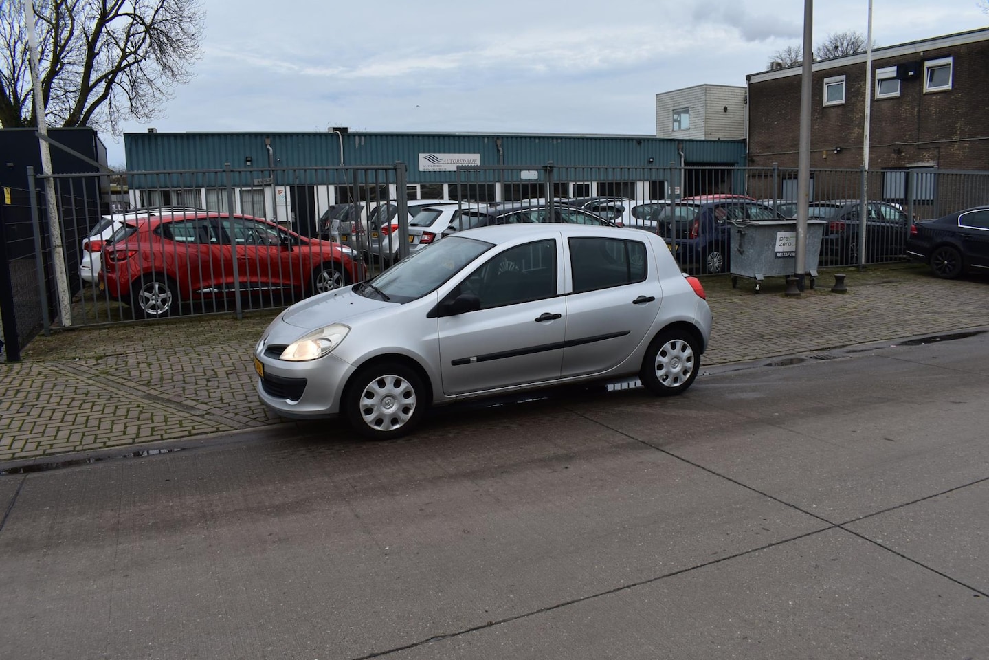 Renault Clio - 1.2-16V Dynamique Comfort 1.2-16V Dynamique Comfort - AutoWereld.nl
