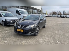 Nissan Qashqai - 1.2 N-Vision Automaat | Camera | Trekhaak | NL Auto