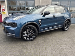 Lynk & Co 01 - 1.5 PLUG IN HYBRID | BLACK LINE | ZWARTE HEMEL |
