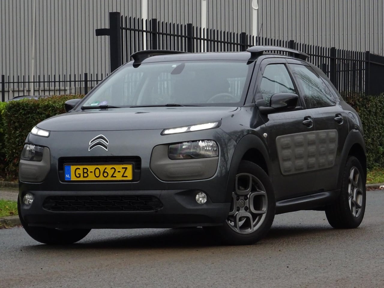 Citroën C4 Cactus - 1.2 PureTech Shine NAVI/CAMERA/LED/PDC/APK - AutoWereld.nl