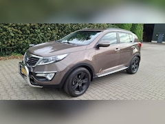 Kia Sportage - 2.0 Plus Pack. Bullbar en treeplanken