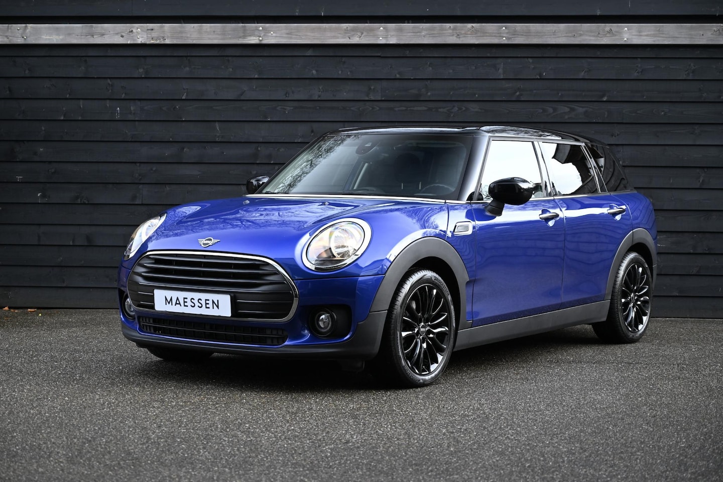 MINI Clubman - Mini 1.5 Cooper Business Edition Incl. Garantie - PDC - Carplay - BTW - AutoWereld.nl