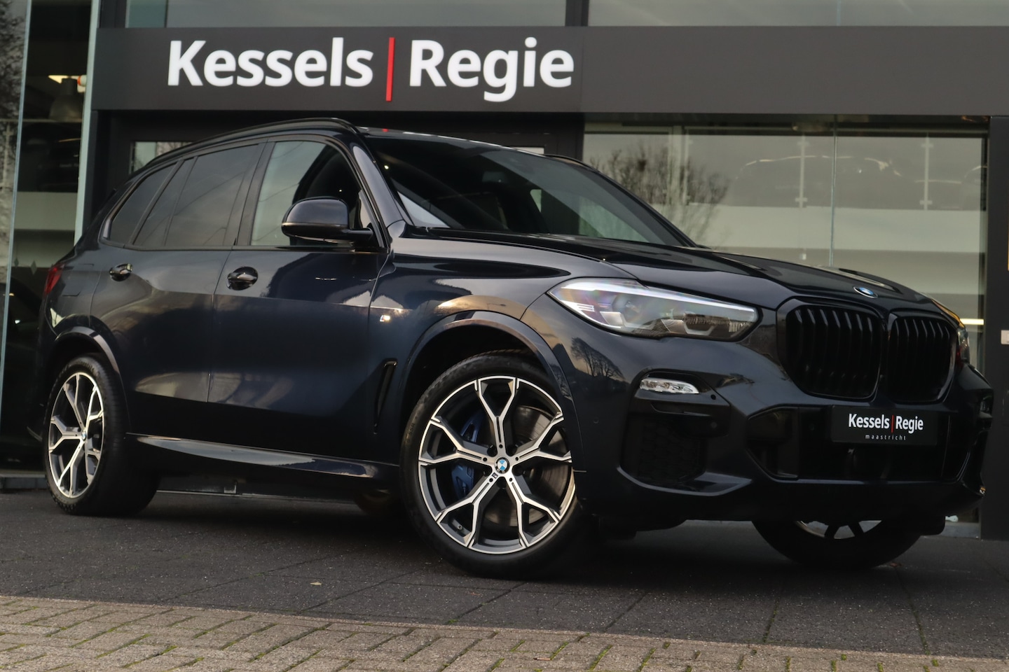BMW X5 - xDrive45e M-Sport Pano B&W Lucht El.Haak Memory ACC 21” - AutoWereld.nl