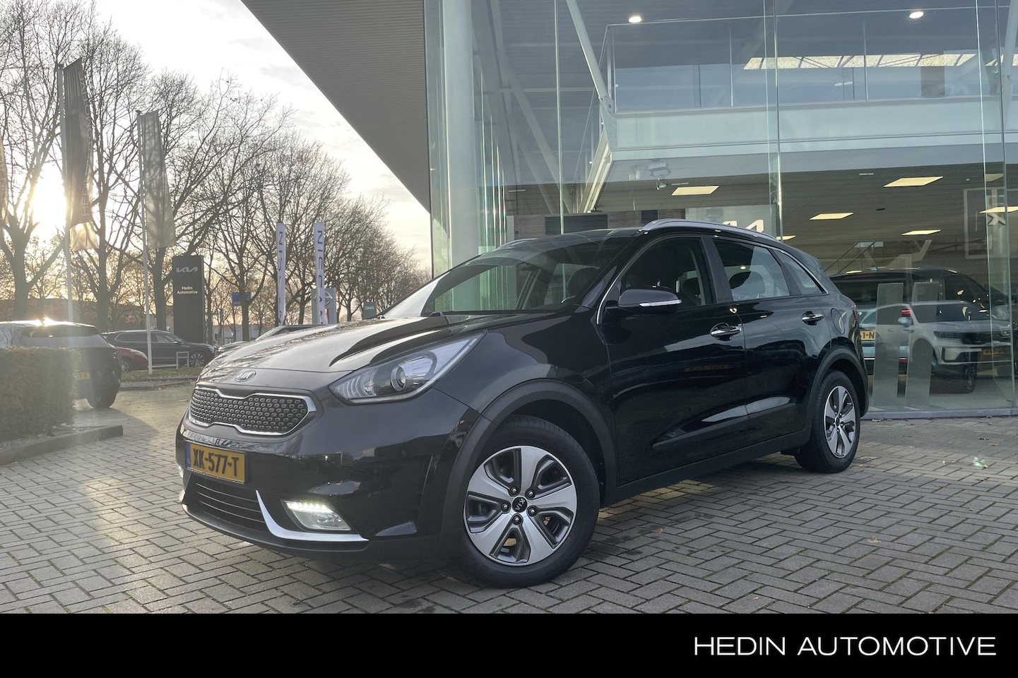 Kia Niro - 1.6 GDi Hybrid DynamicLine Navigatie | Lane Assist | Adapt. Cruise Control | Camera | - AutoWereld.nl
