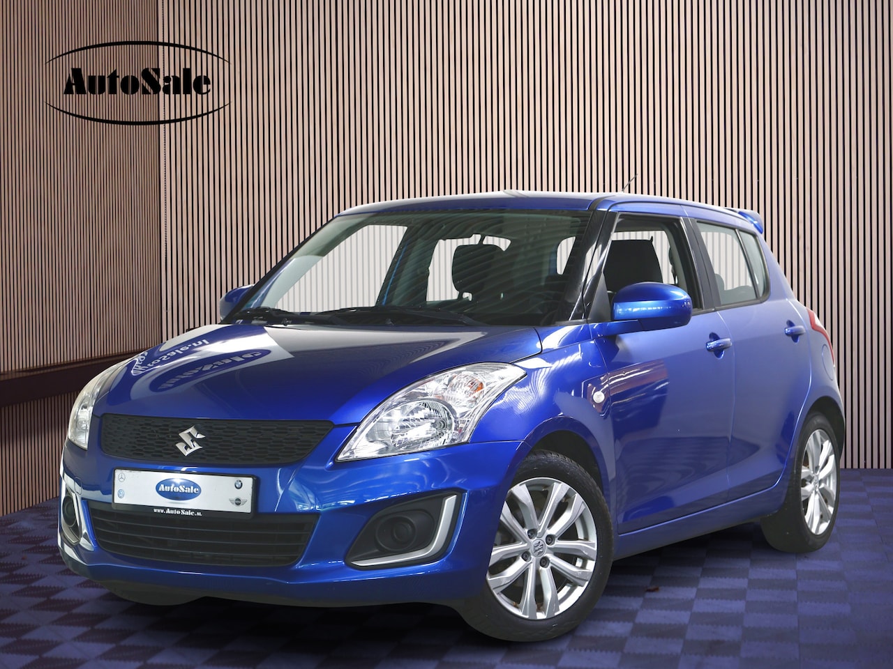 Suzuki Swift - 1.2 Exclusive AUTOMAAT AIRCO '14 - AutoWereld.nl