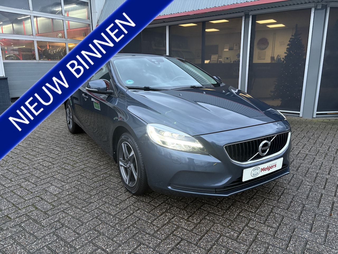 Volvo V40 - 2.0 T2 Nordic+ winterpakket trekhaak - AutoWereld.nl