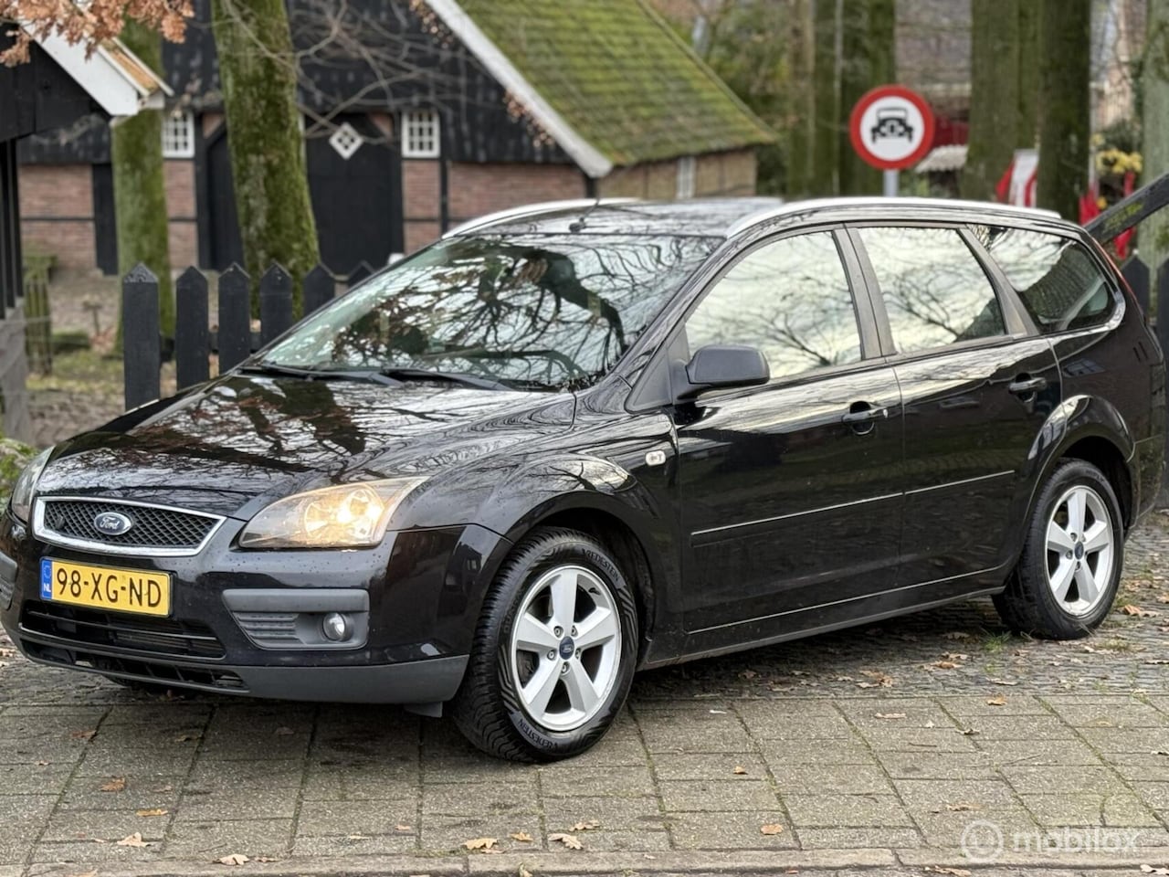 Ford Focus Wagon - 1.8-16V Futura Flexifuel. 1.8-16V Futura Flexifuel Nieuwe APK! - AutoWereld.nl